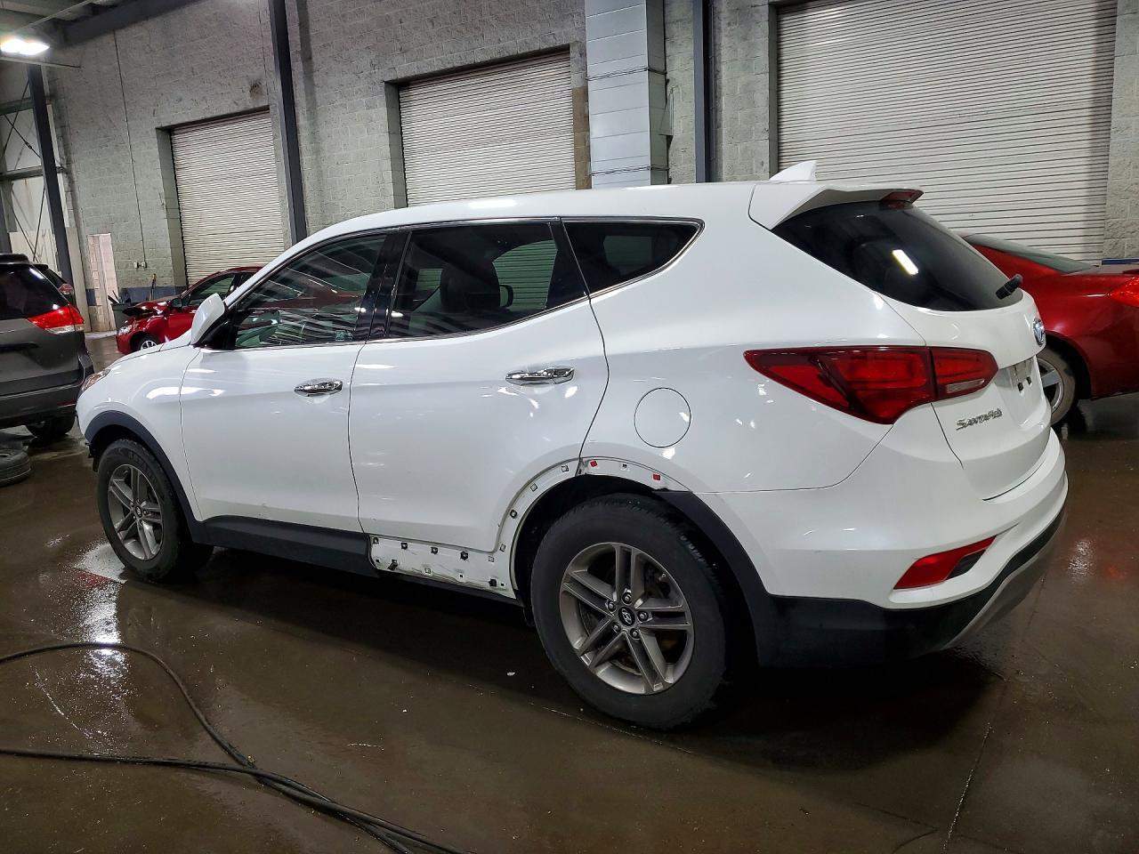 2017 Hyundai Santa Fe Sport 2.4L - Image 2