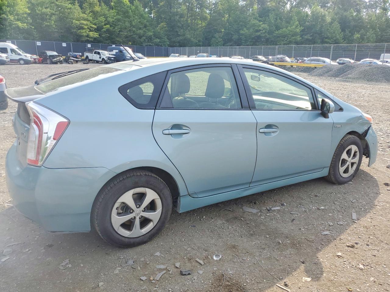 2012 Toyota Prius Two - Фото 3
