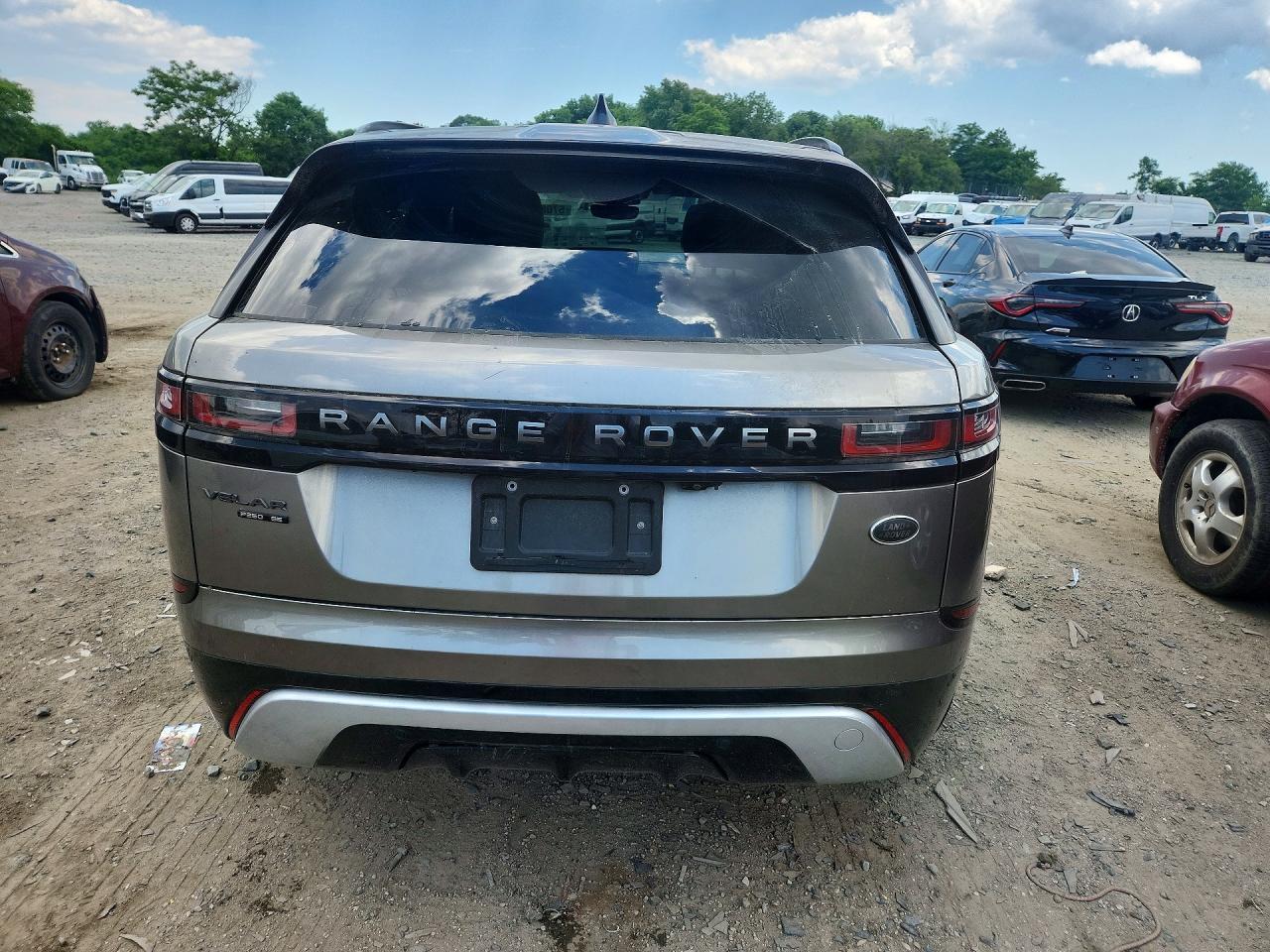2018 Land Rover Range Rover Velar R-Dynamic Se - Image 6