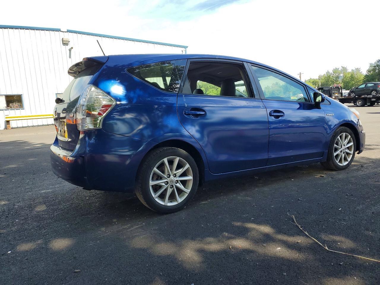 2012 Toyota Prius V Five - Image 3