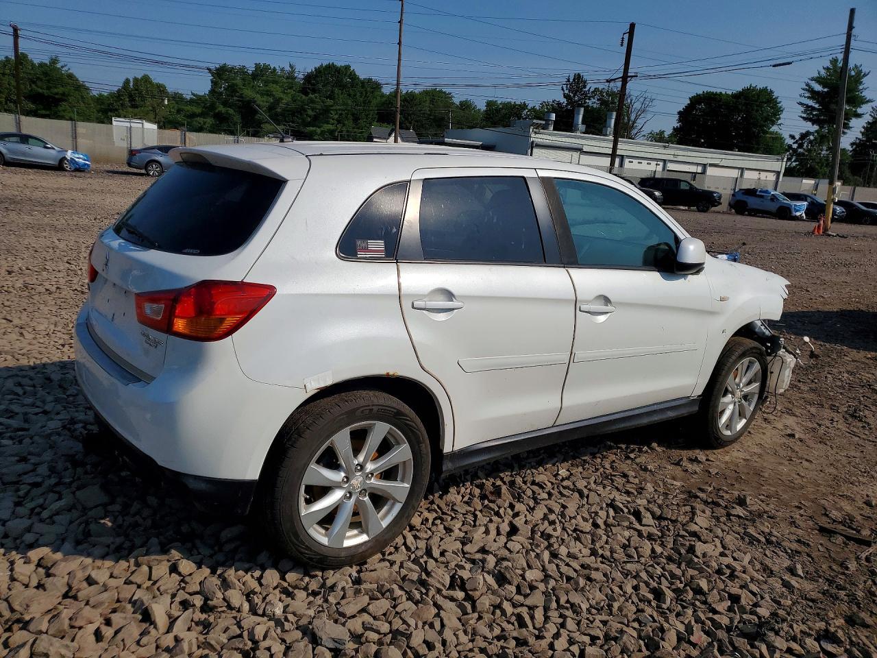 2015 Mitsubishi Outlander Sport Es - Фото 3