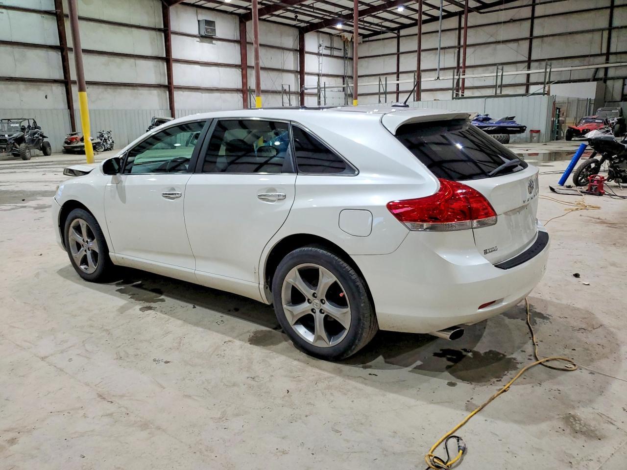 2009 Toyota Venza Awd V6 - Image 2
