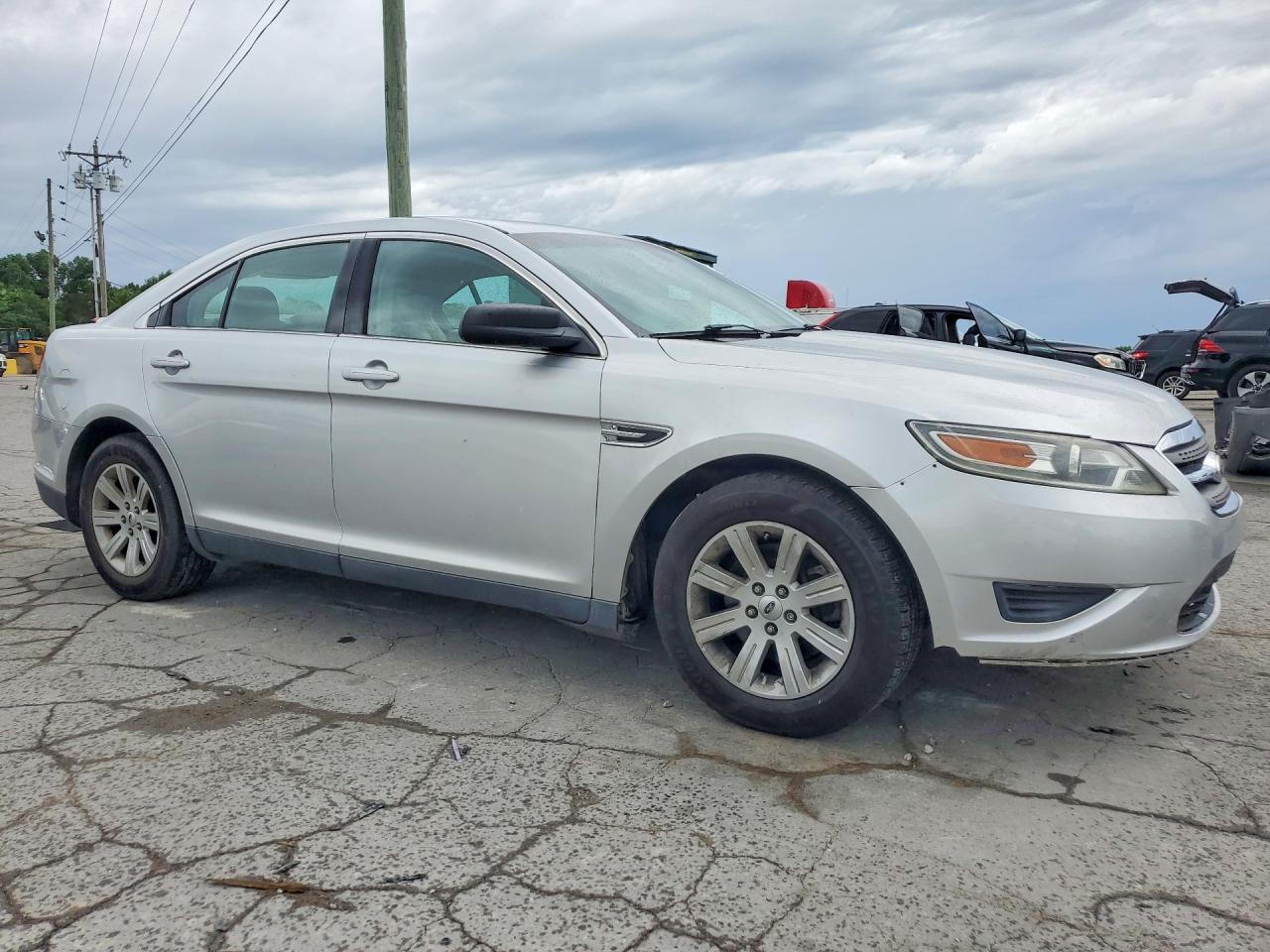 2011 Ford Taurus Se - Фото 4