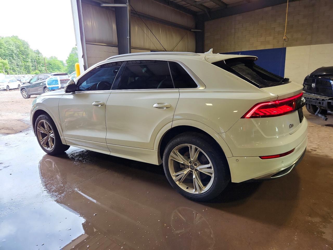 2019 Audi Q8 Premium Plus - Фото 2