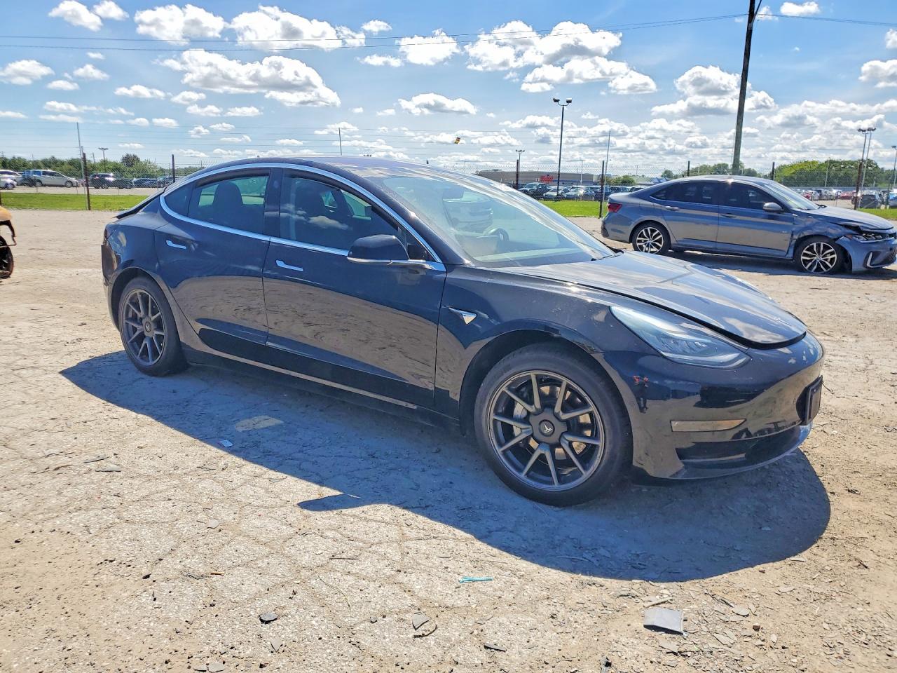 2019 Tesla Model 3 - Image 4