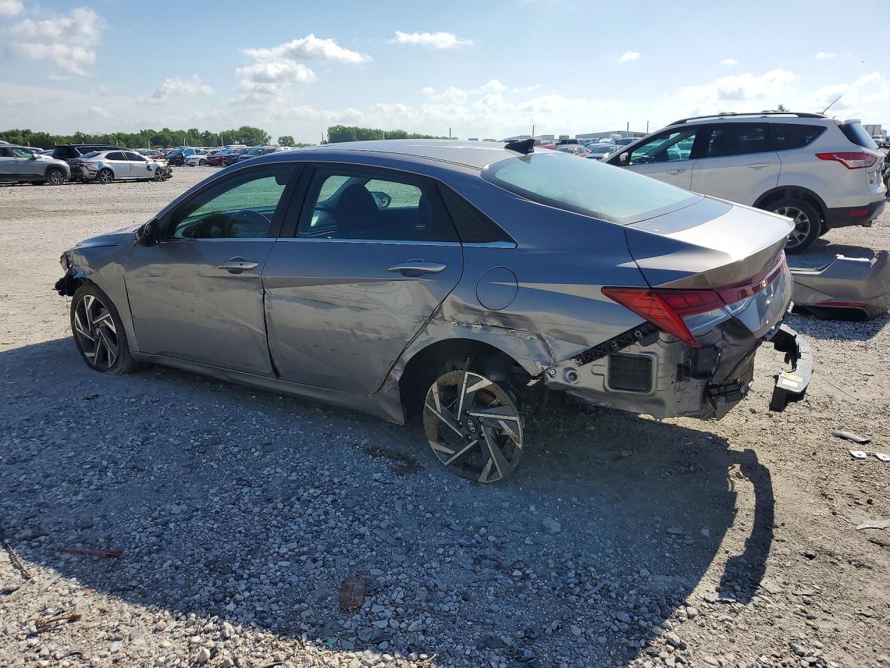 2024 Hyundai Elantra Sel - Фото 2
