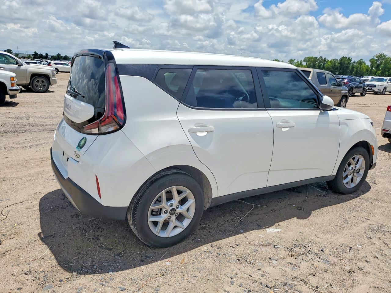 2025 Kia Soul Lx - Фото 3