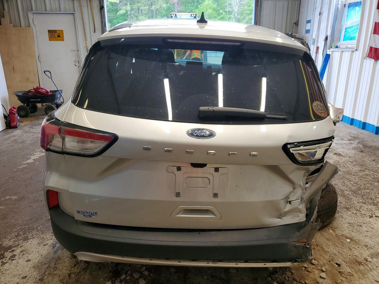 2020 Ford Escape Se - Фото 6