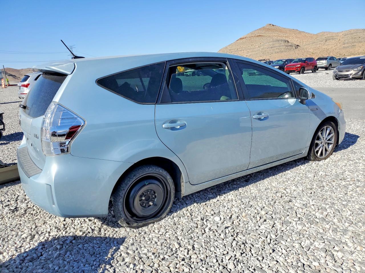 2014 Toyota Prius V Five - Image 3