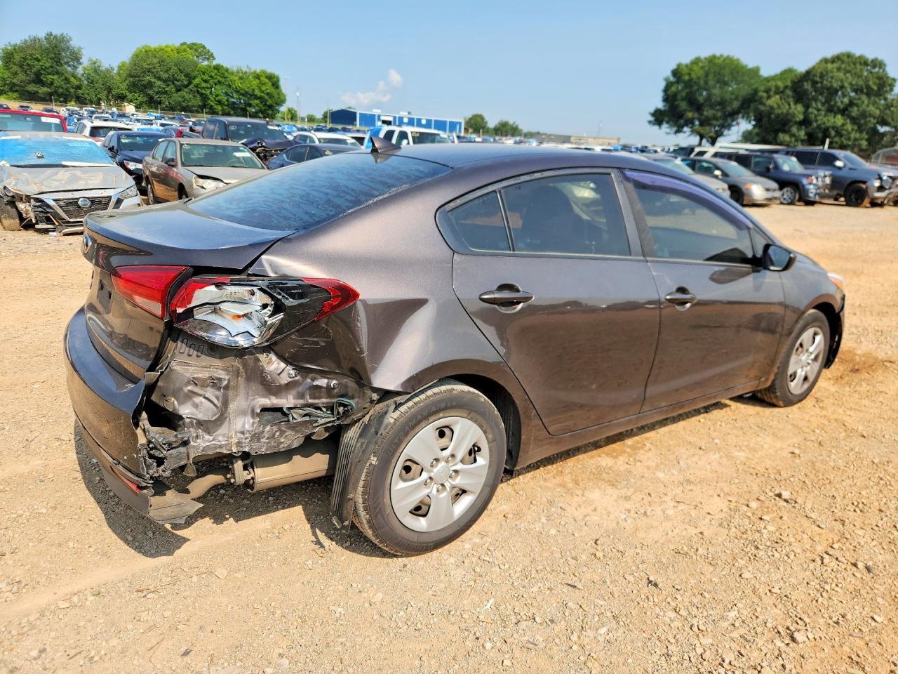 2017 Kia Forte Lx - Image 3