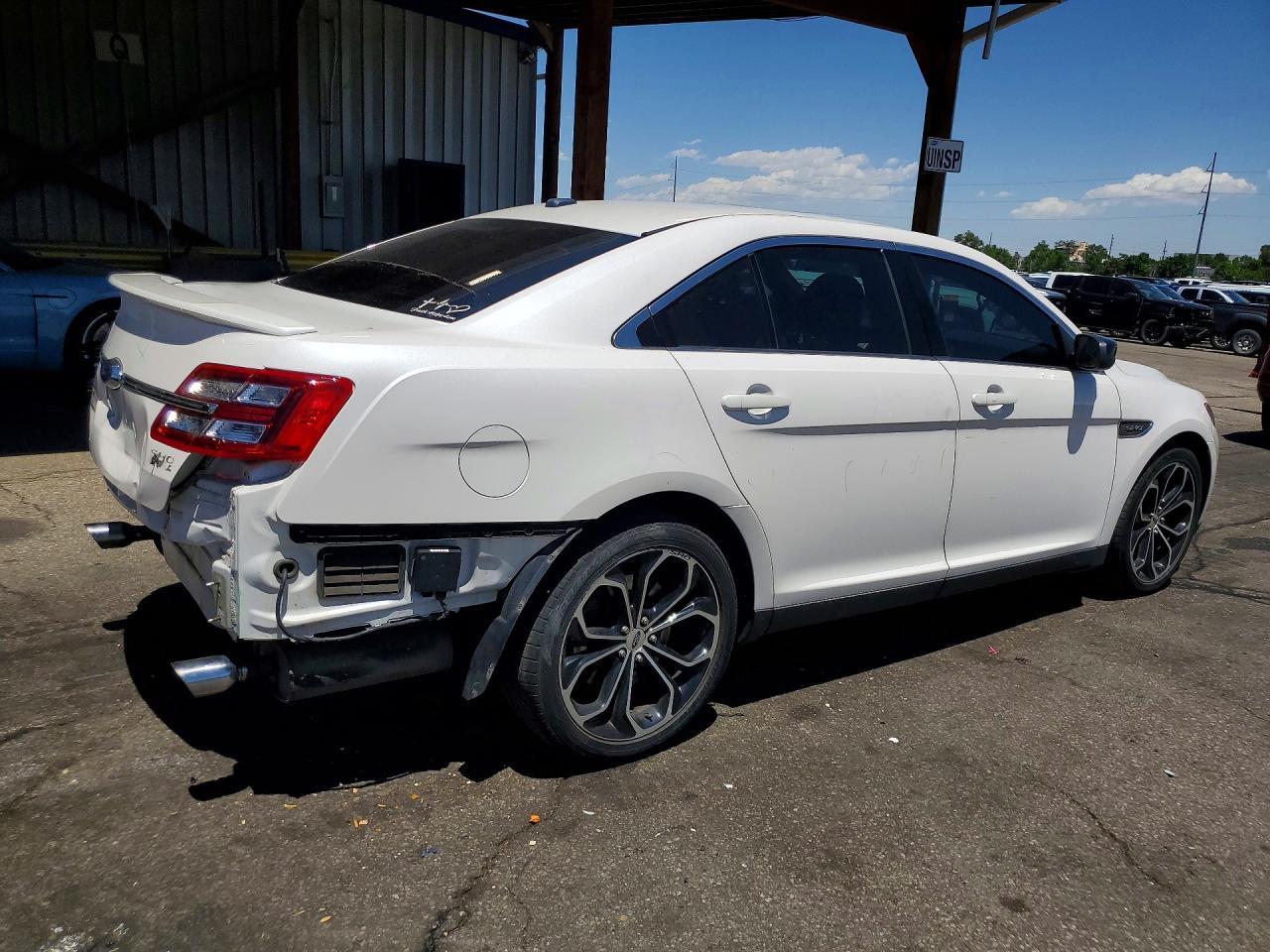 2017 Ford Taurus Sho - Фото 3