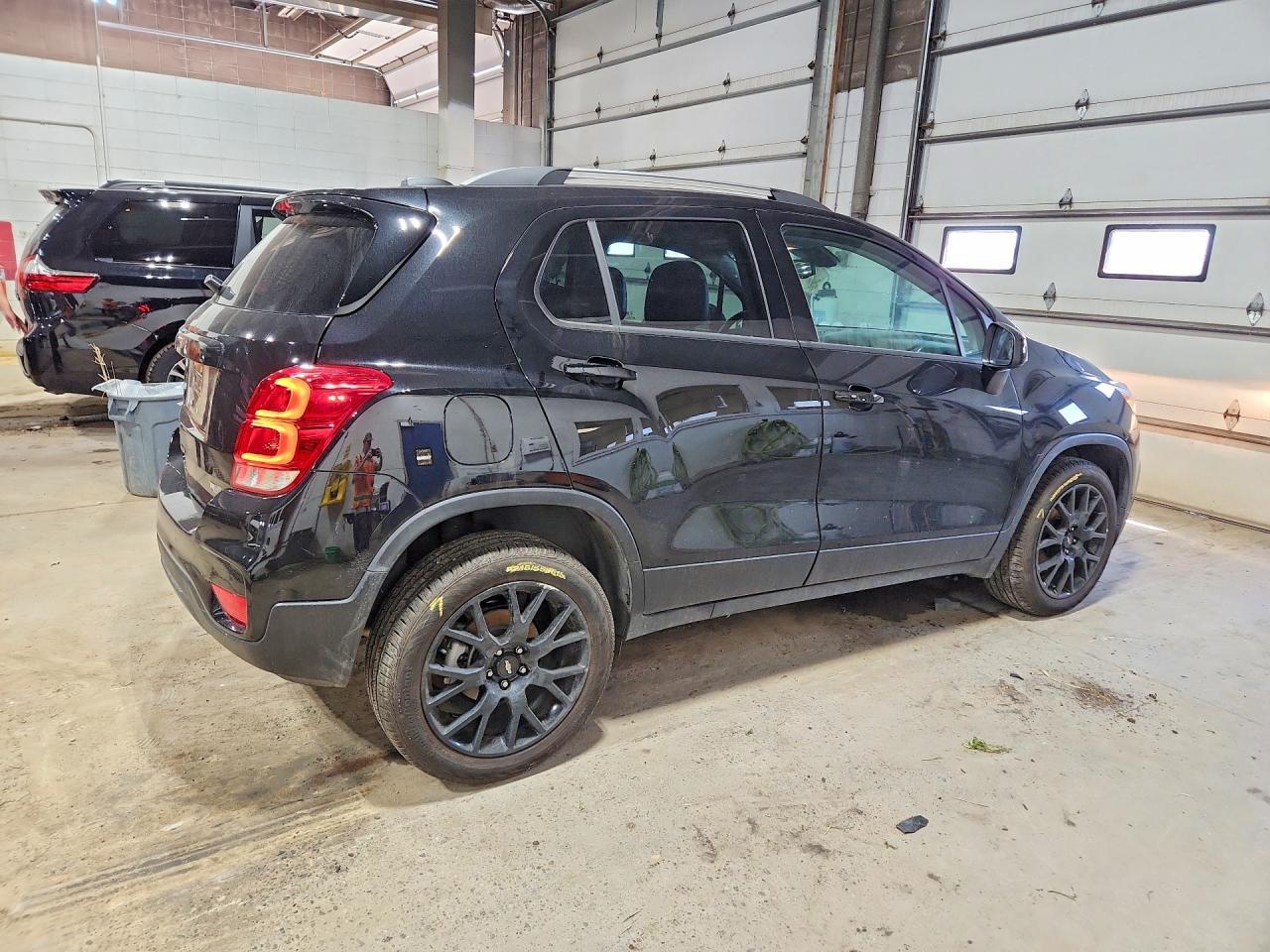 2022 Chevrolet Trax 1Lt - Image 3