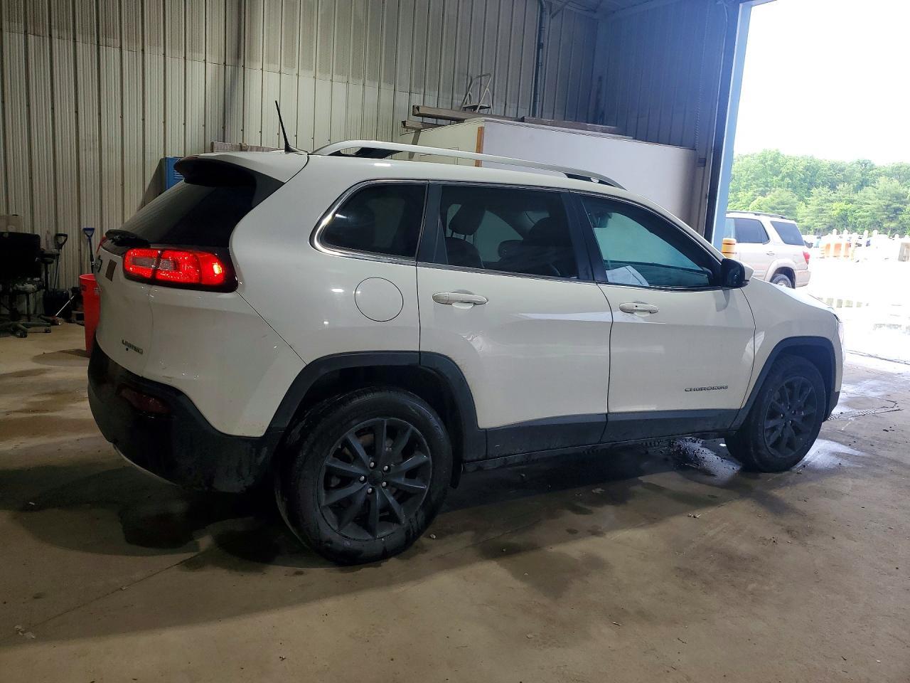 2017 Jeep Cherokee Limited - Image 3