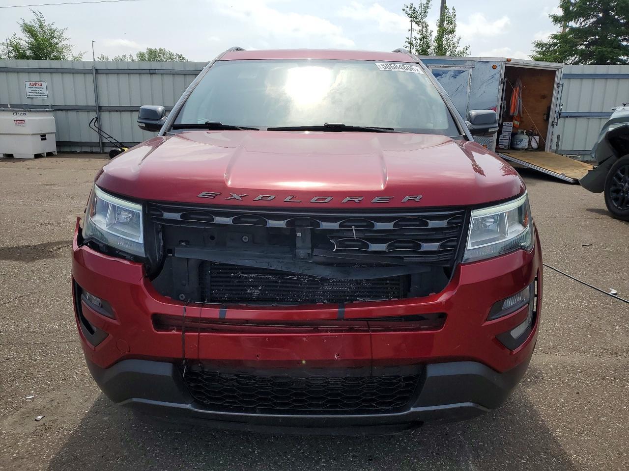 2017 Ford Explorer Xlt - Image 5