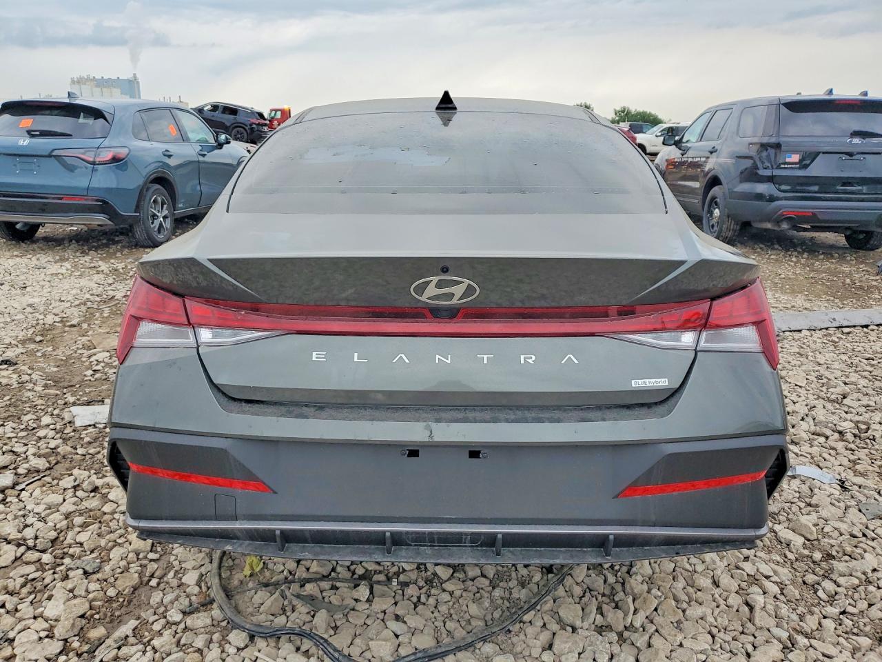 2024 Hyundai Elantra Blue - Image 6