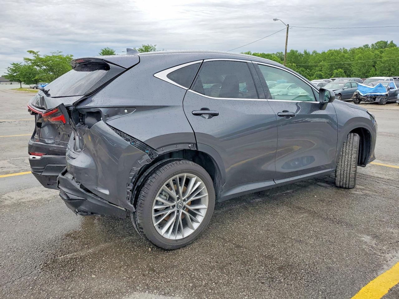 2026 Lexus Nx 350 Premium - Image 3
