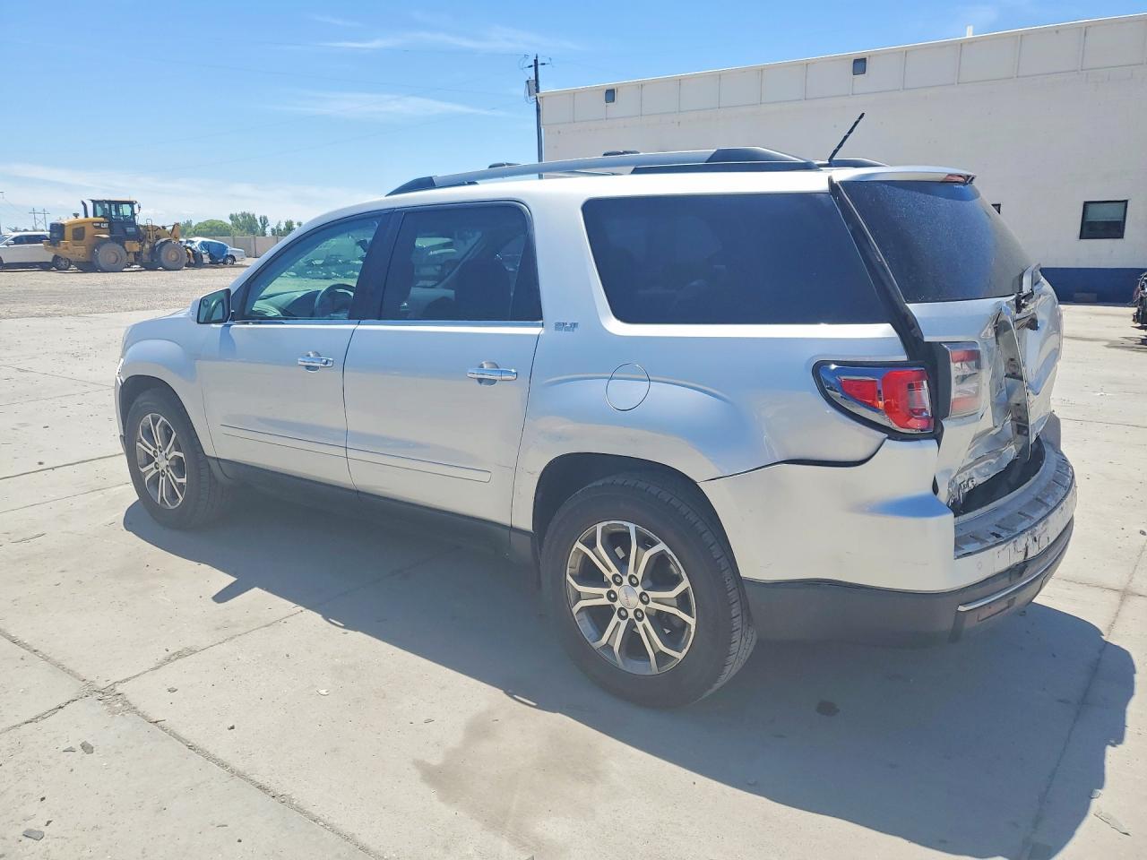 2014 GMC Acadia - Image 2