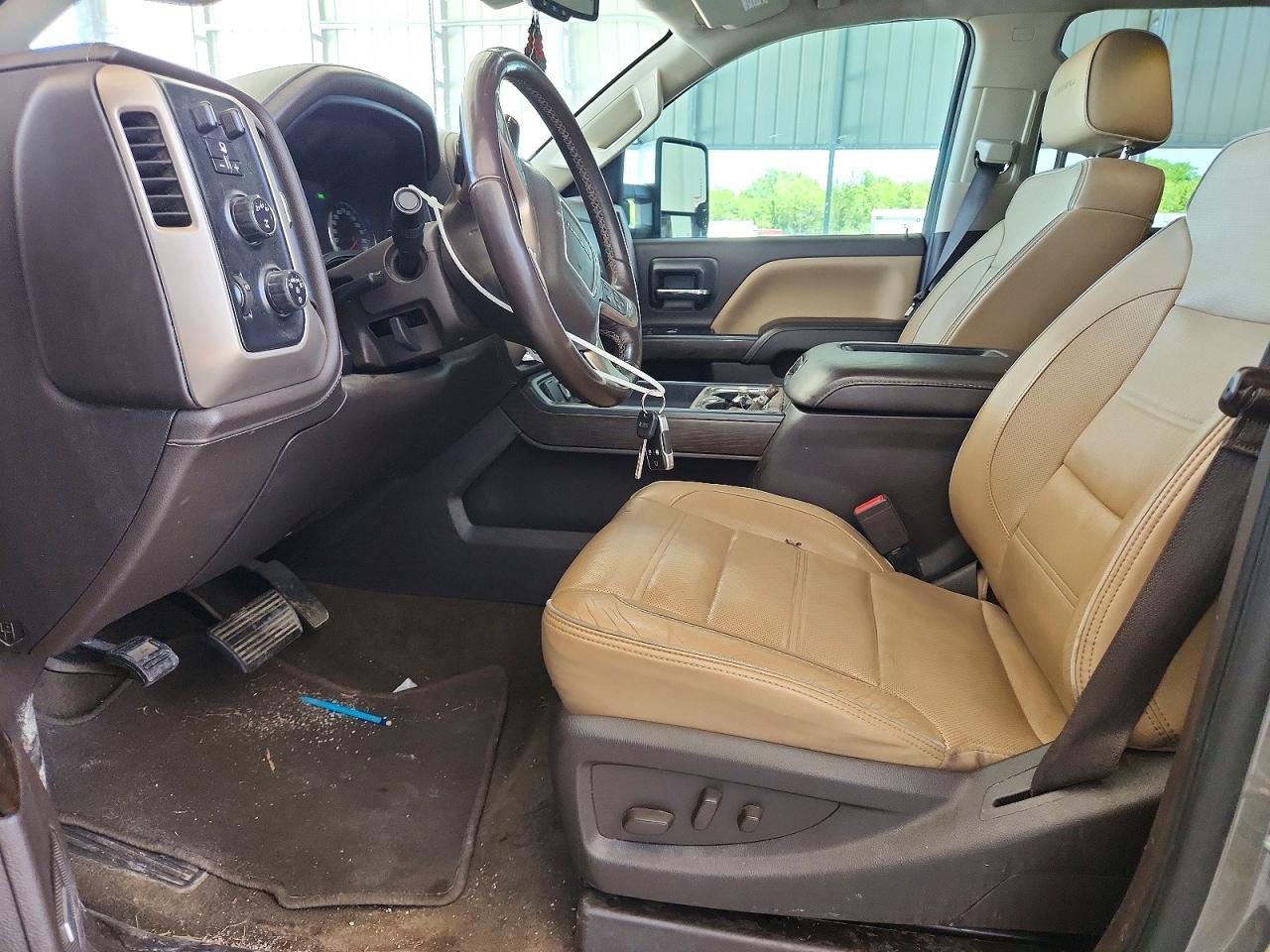 2017 GMC Sierra K2500 Denali - Image 7