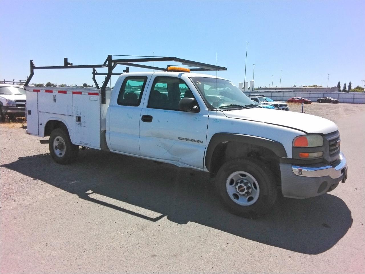 2004 GMC Sierra - Фото 4