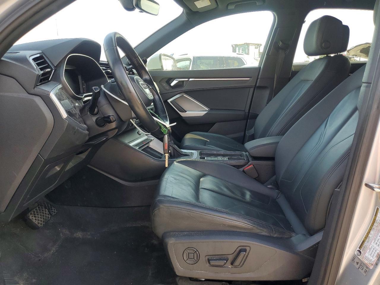 2021 Audi Q3 Premium 40 - Фото 7
