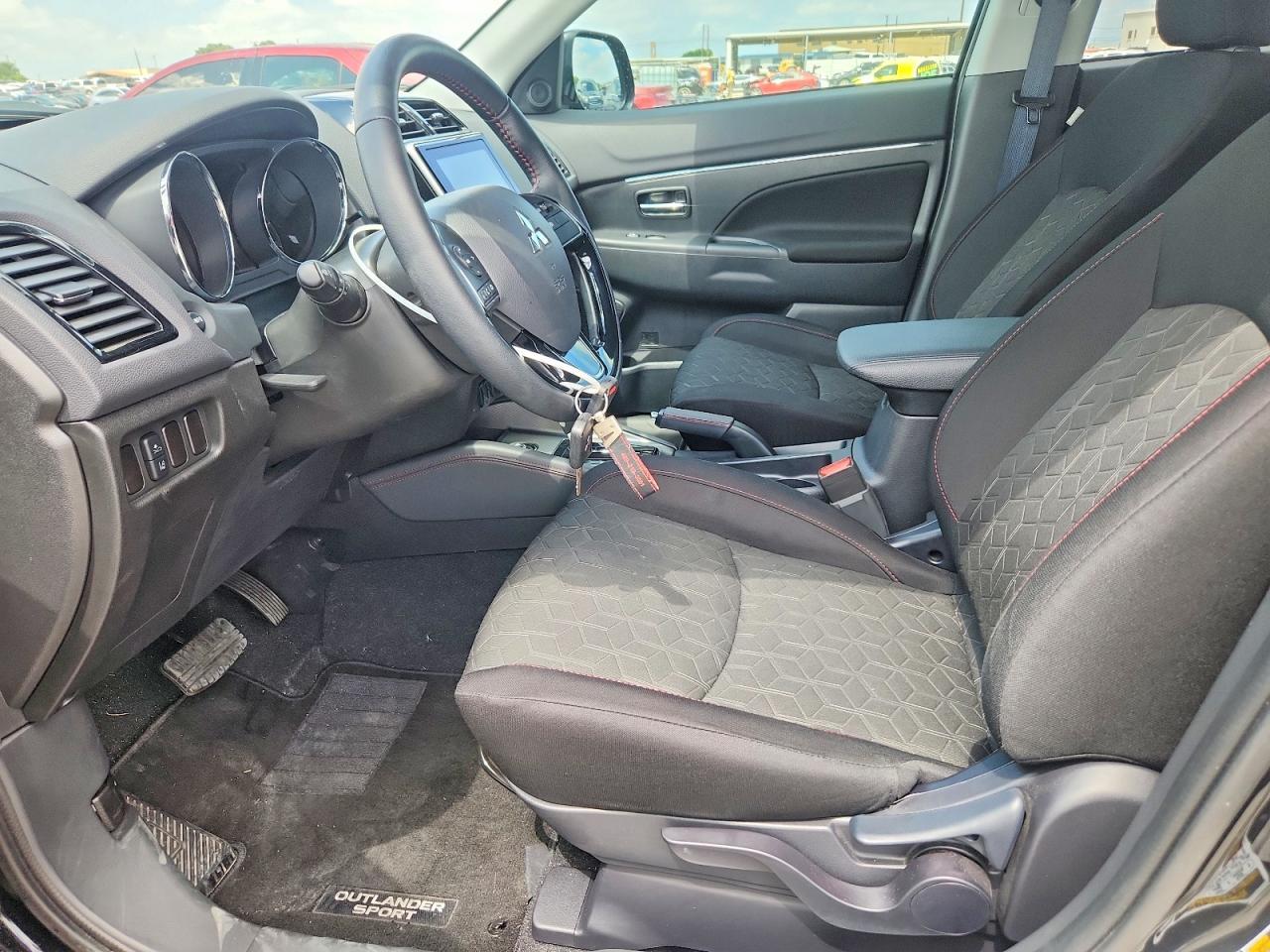2025 Mitsubishi Outlander Sport S - Фото 7