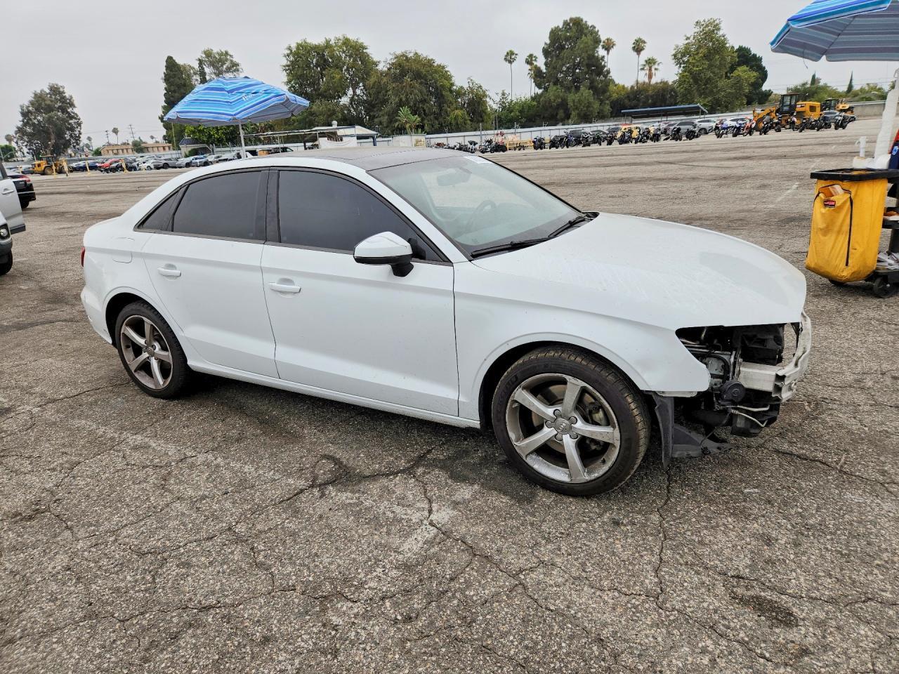 2016 Audi A3 Premium - Фото 4