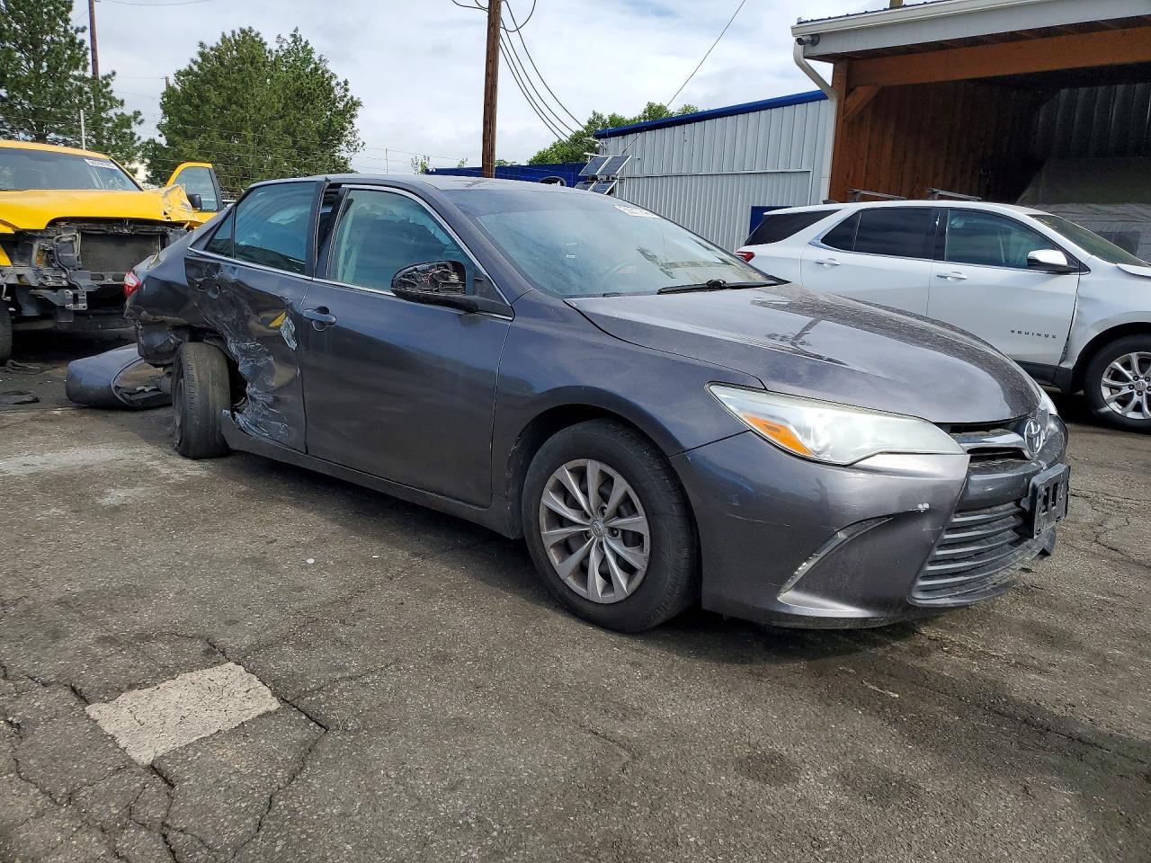 2016 Toyota Camry Le - Image 4