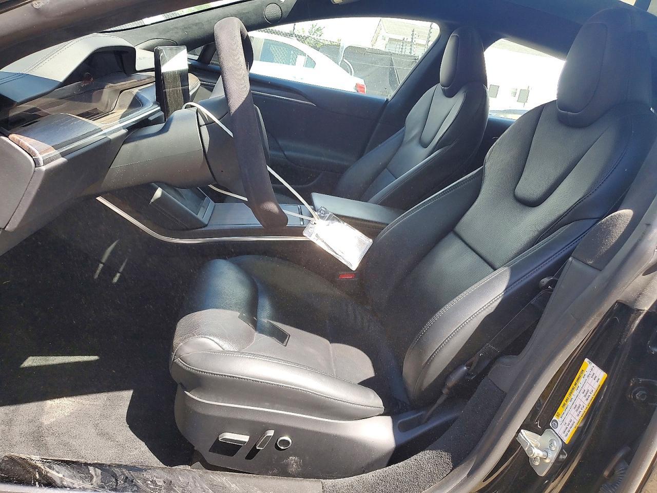 2022 Tesla Model S - Фото 7