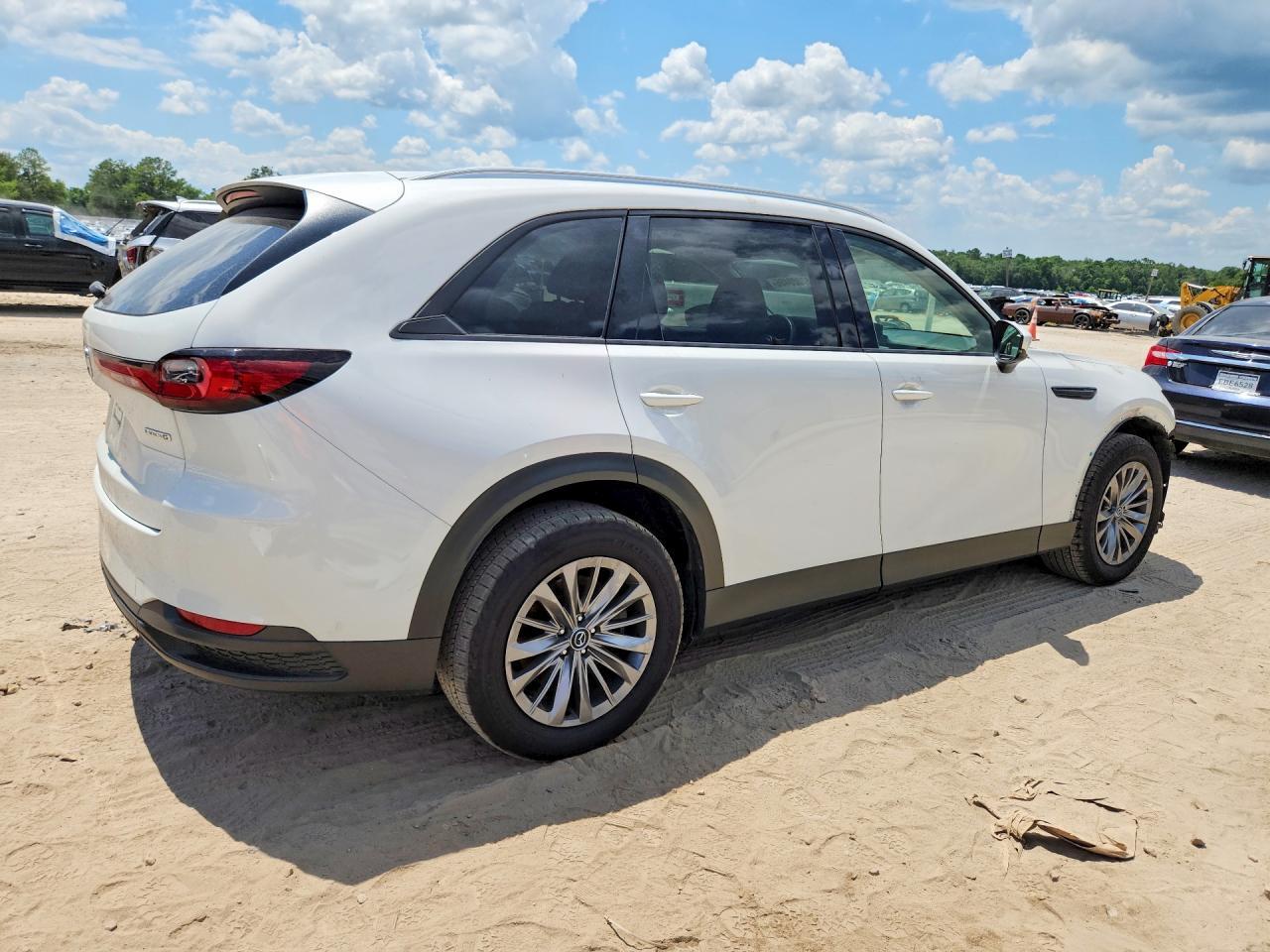 2024 Mazda Cx-90 Preferred - Image 3