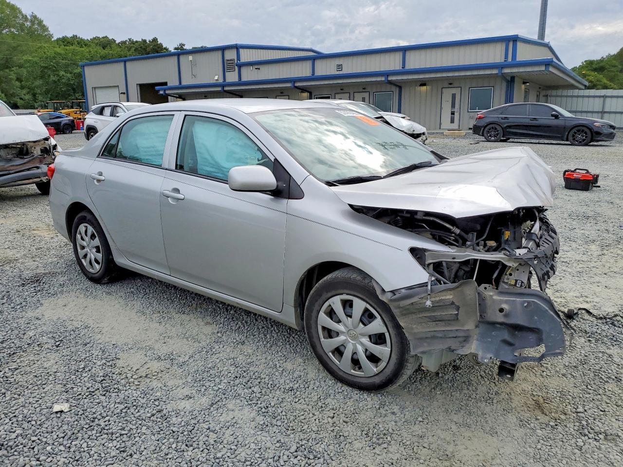 2013 Toyota Corolla L - Фото 4