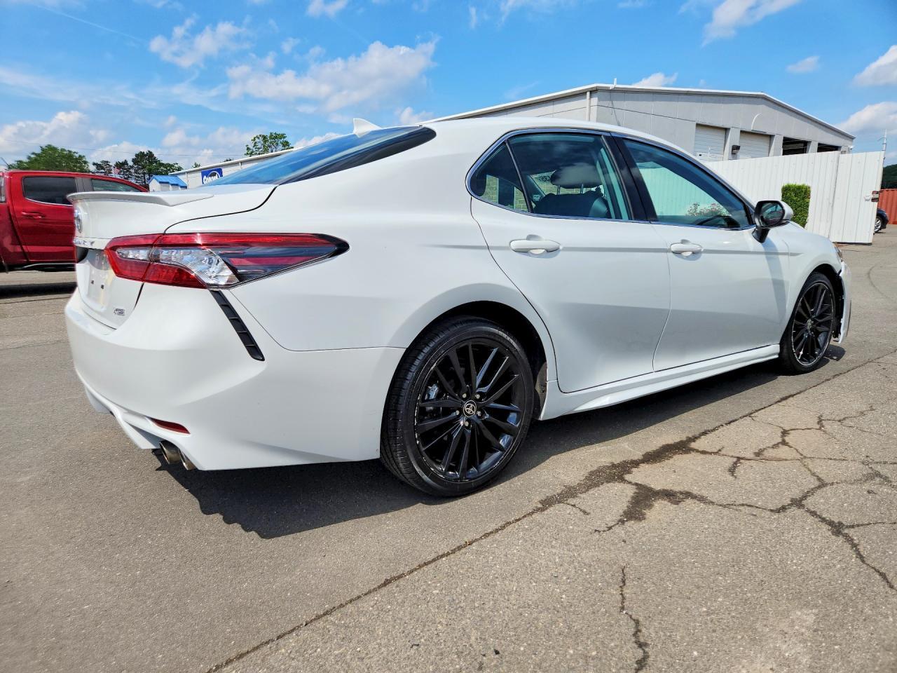 2023 Toyota Camry Xse - Image 3