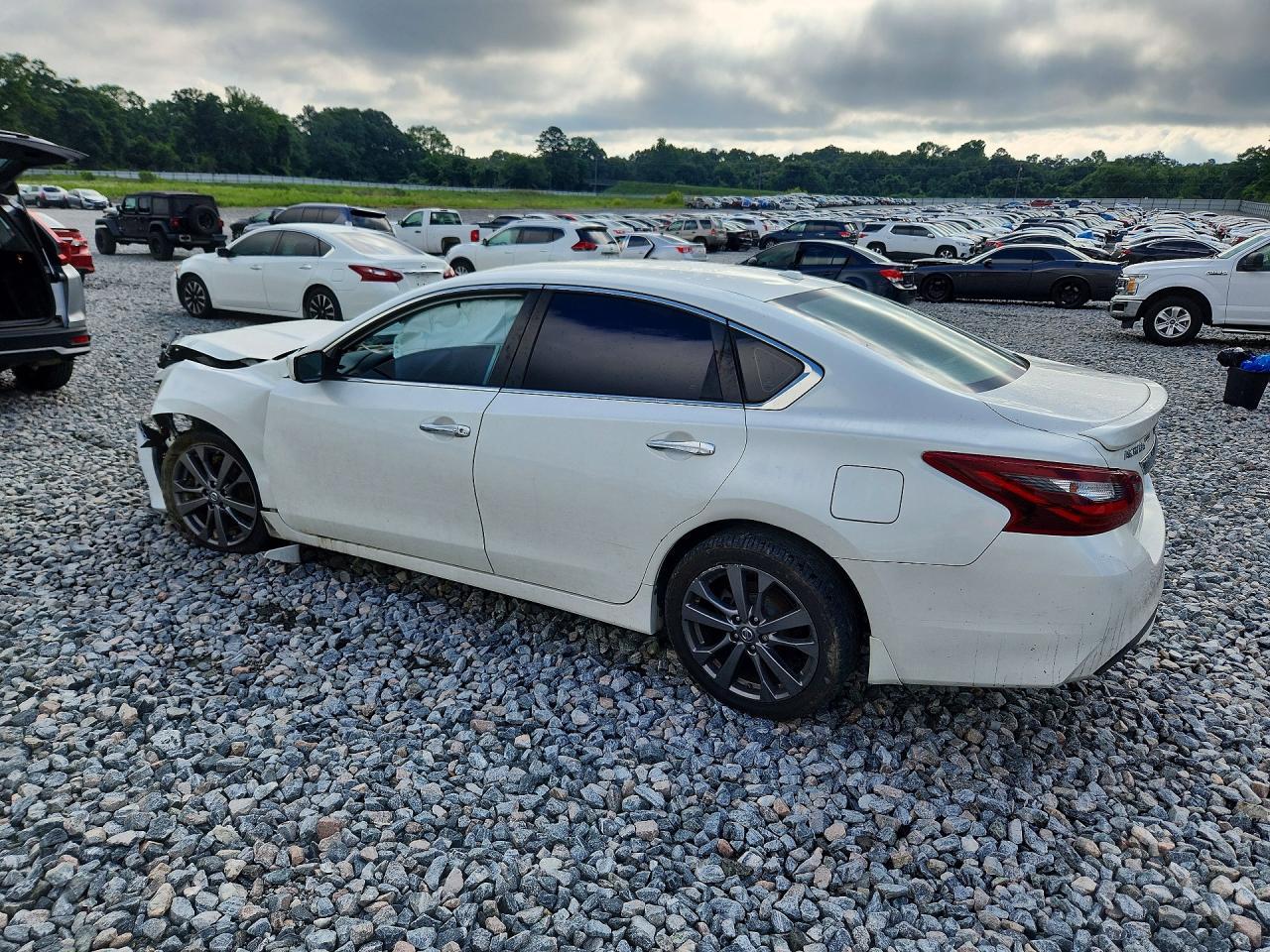 2018 Nissan Altima 2.5 Sr - Фото 2