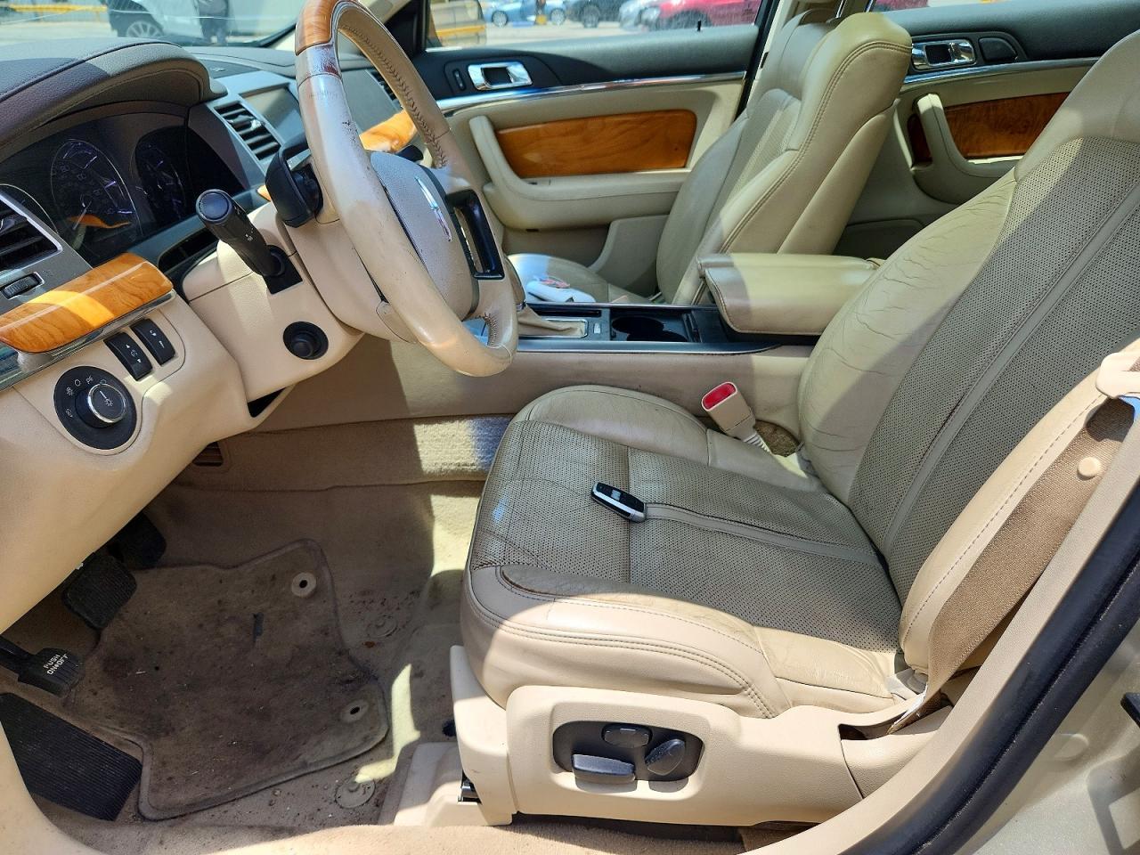 2011 Lincoln Mks - Image 7