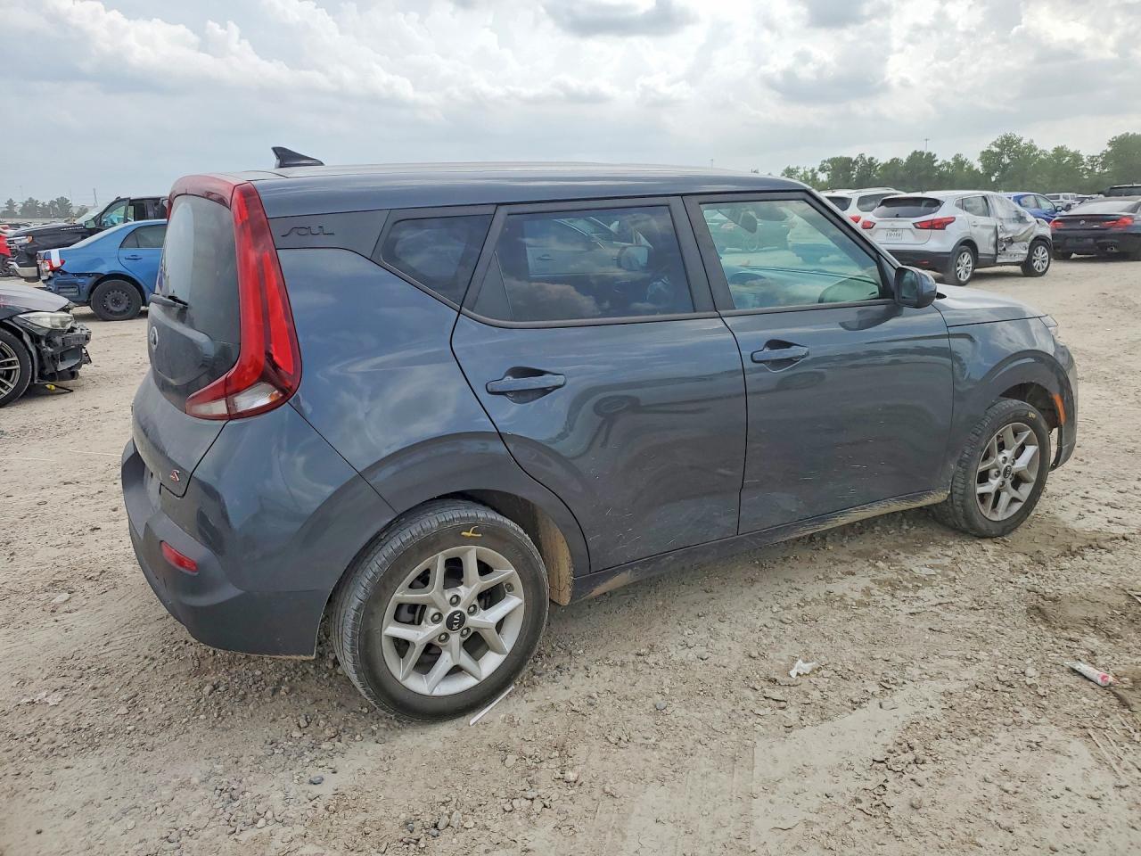 2020 Kia Soul S - Фото 3