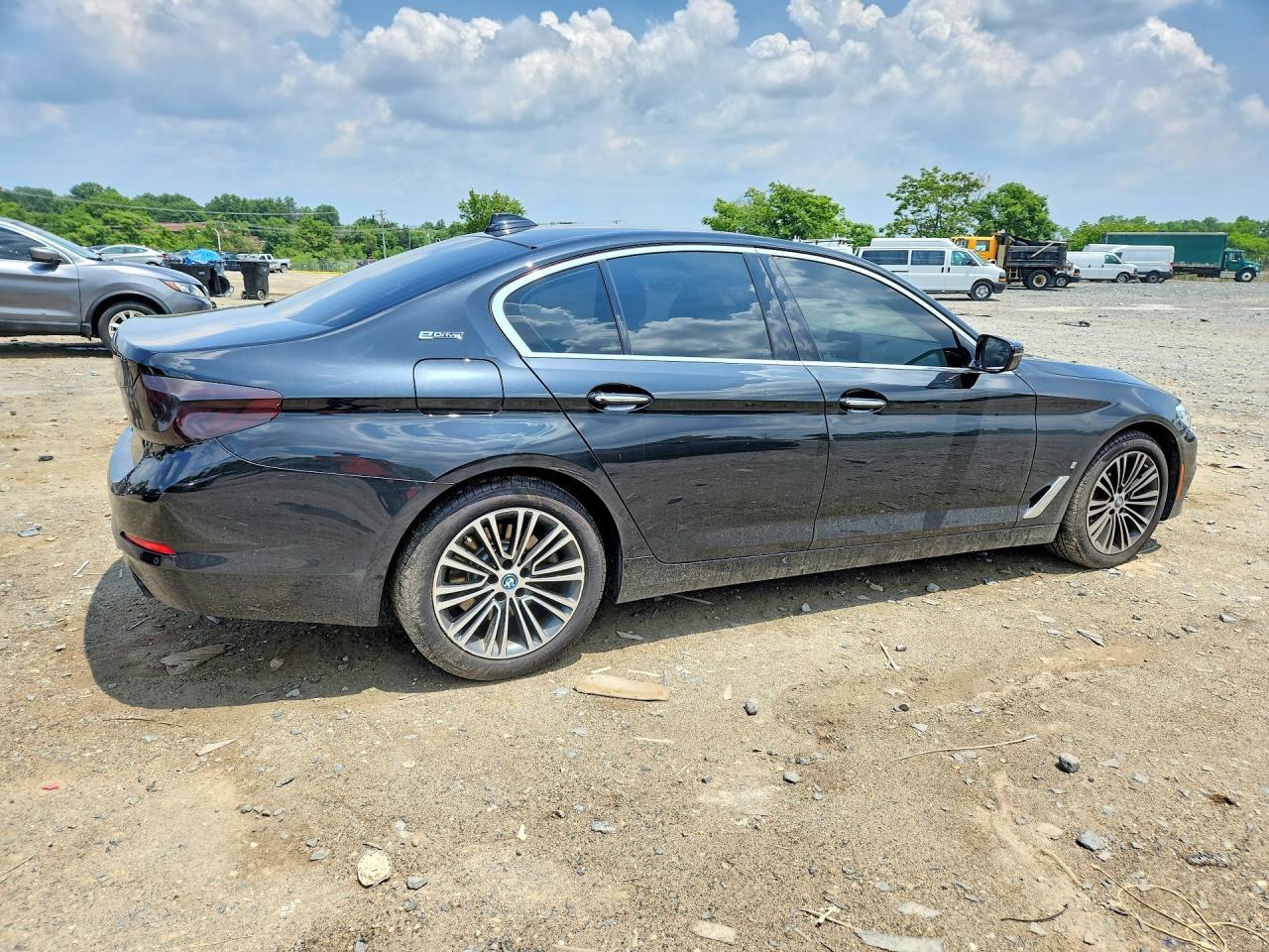 2018 BMW 530Xe - Фото 3