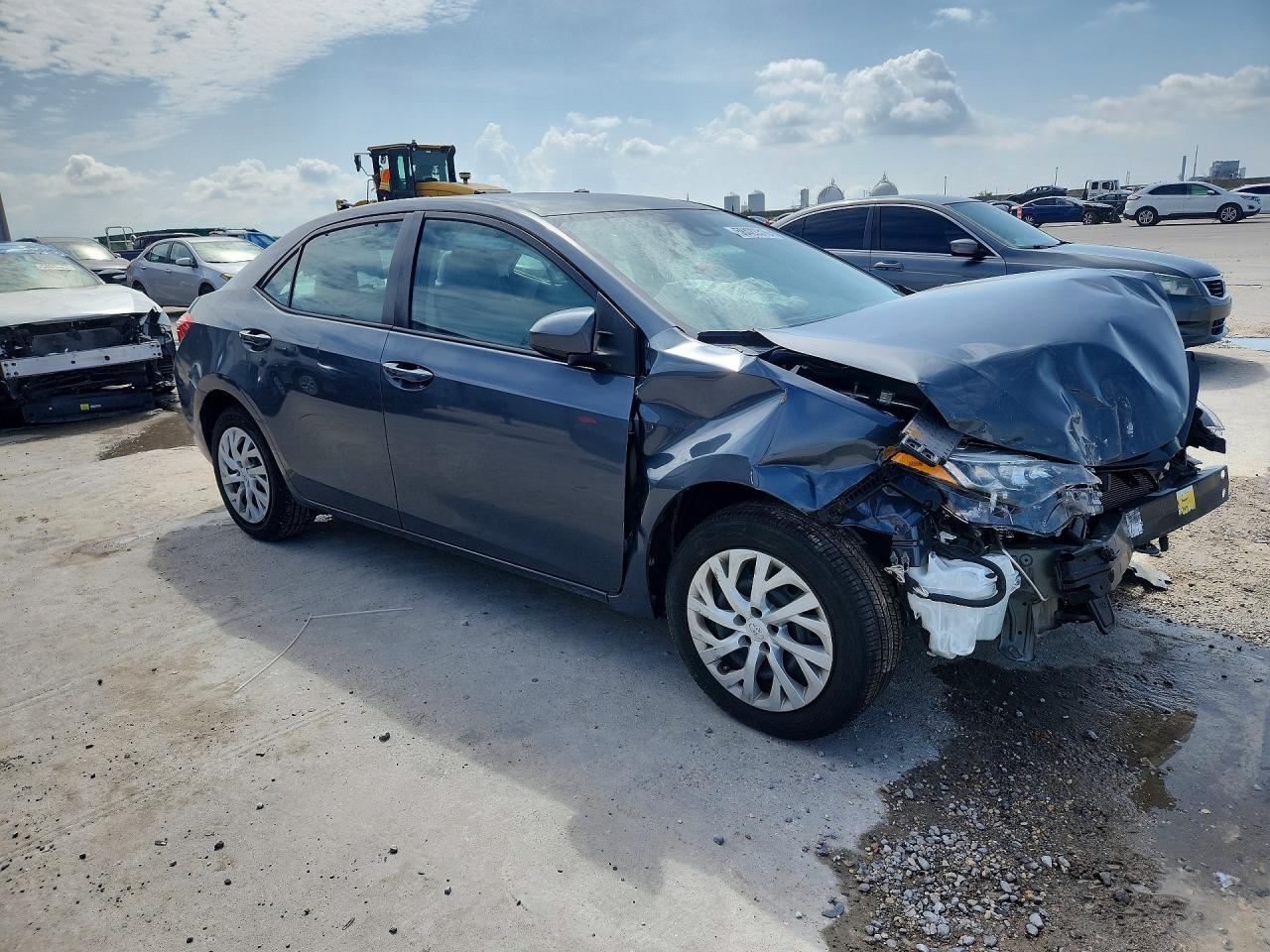 2017 Toyota Corolla Le - Фото 4