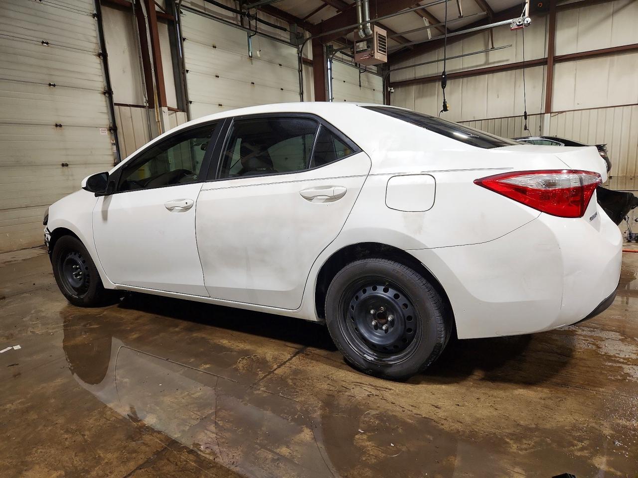 2016 Toyota Corolla Le - Image 2