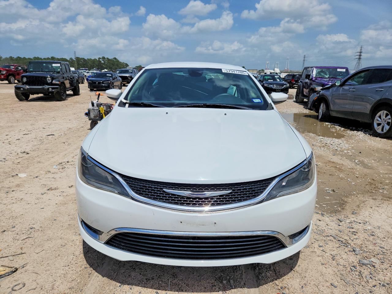 2016 Chrysler 200 Limited - Фото 5