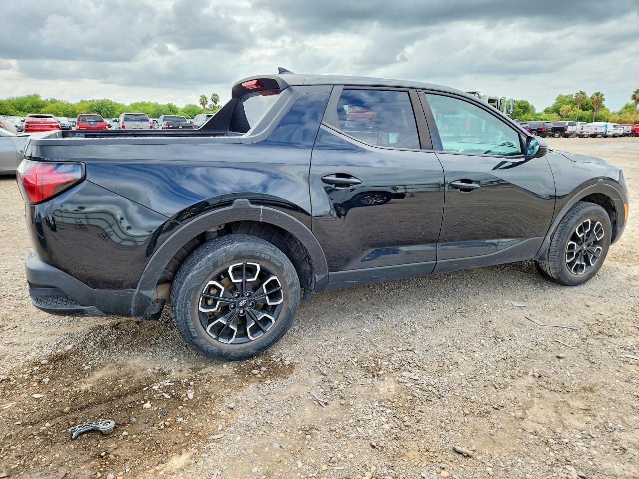 2023 Hyundai Santa Cruz Sel - Image 3