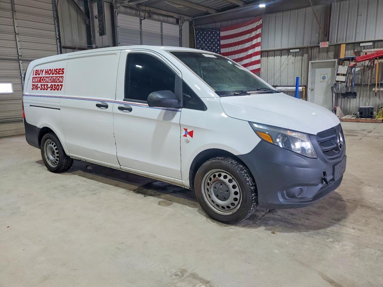 2016 Mercedes-Benz Metris Delivery Van - Фото 4