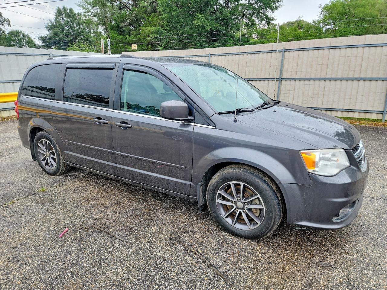 2017 Dodge Grand Caravan Sxt - Фото 4