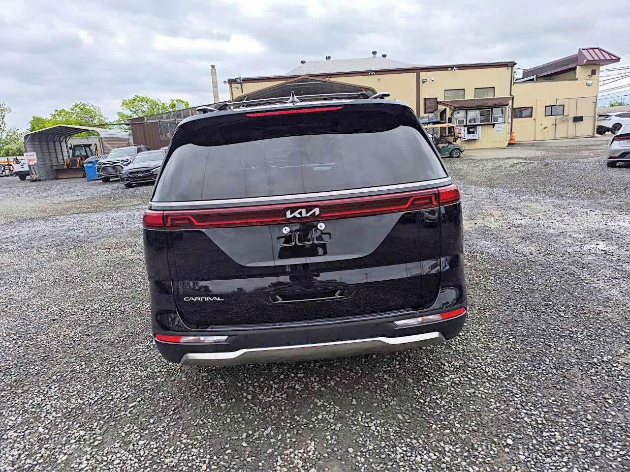 2024 Kia Carnival Sx Prestige - Image 6