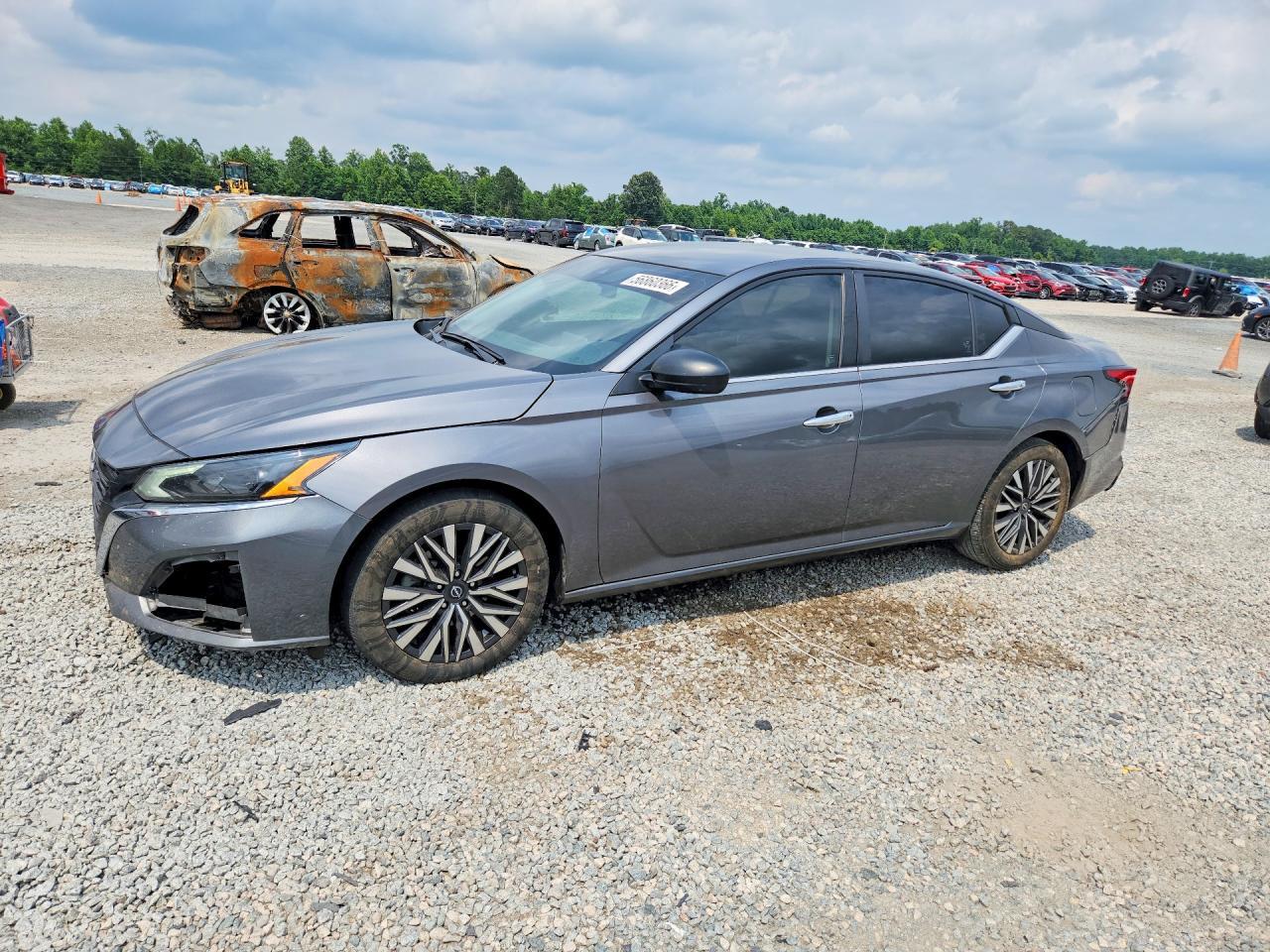 2024 Nissan Altima Sv