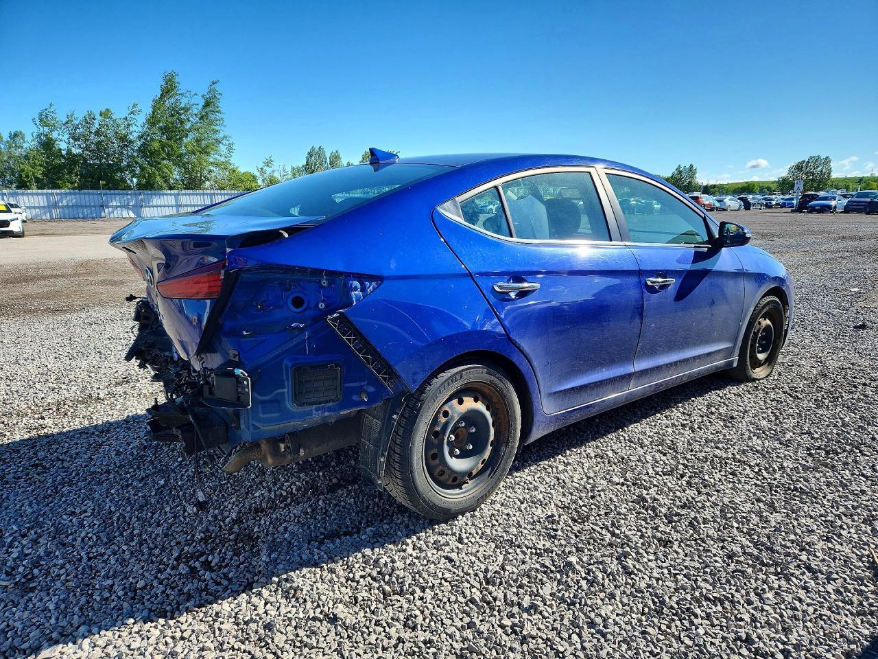 2019 Hyundai Elantra - Фото 3