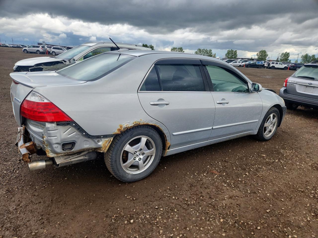 2007 Honda Accord Hybrid - Image 3