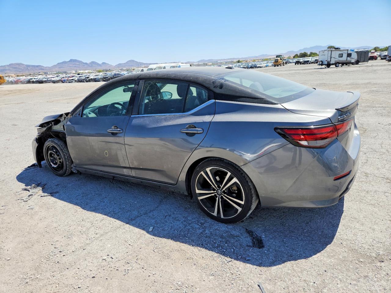 2020 Nissan Sentra Sr - Image 2