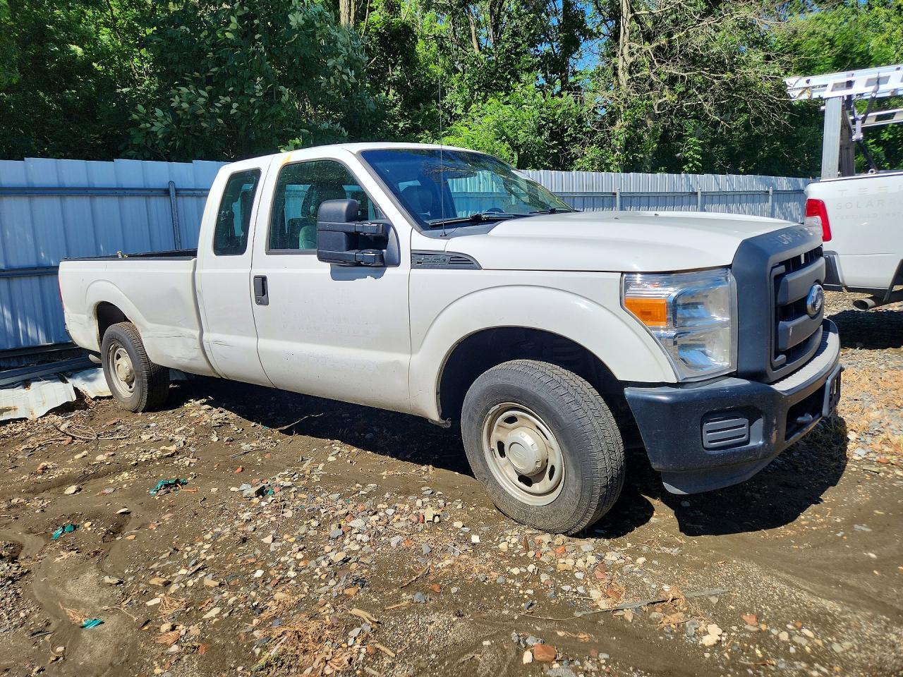 2015 Ford F250 Super Duty - Image 4