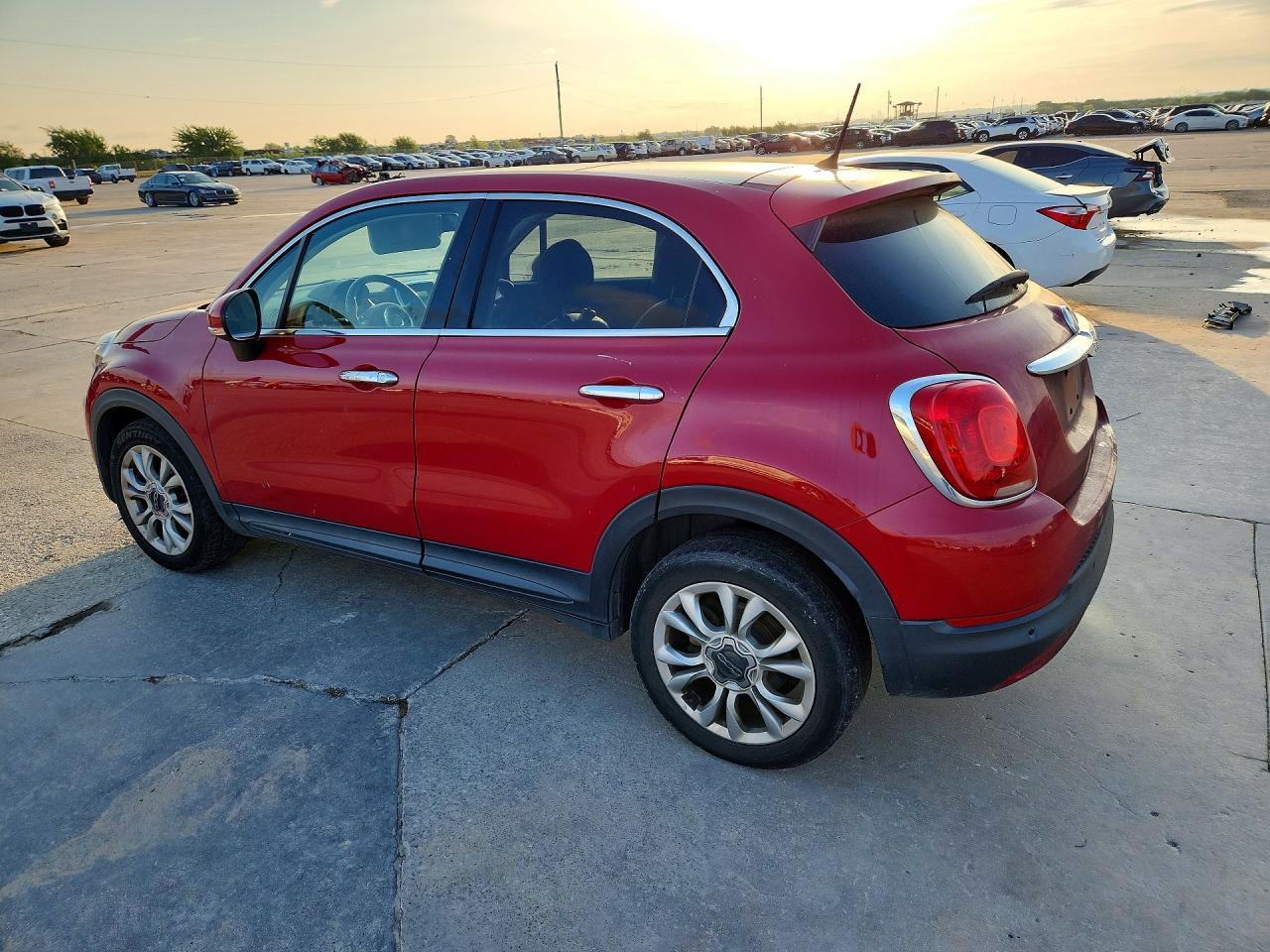 2016 Fiat 500X Lounge - Фото 2