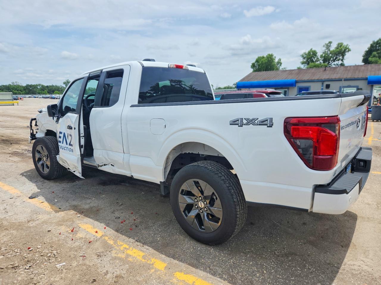2025 Ford F150 Stx - Фото 2