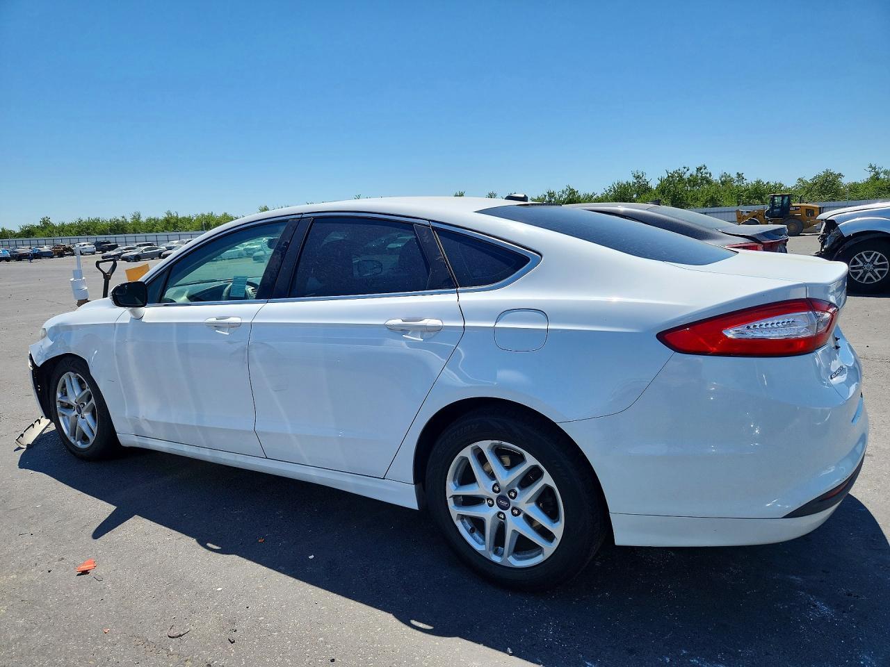 2014 Ford Fusion Se - Image 2